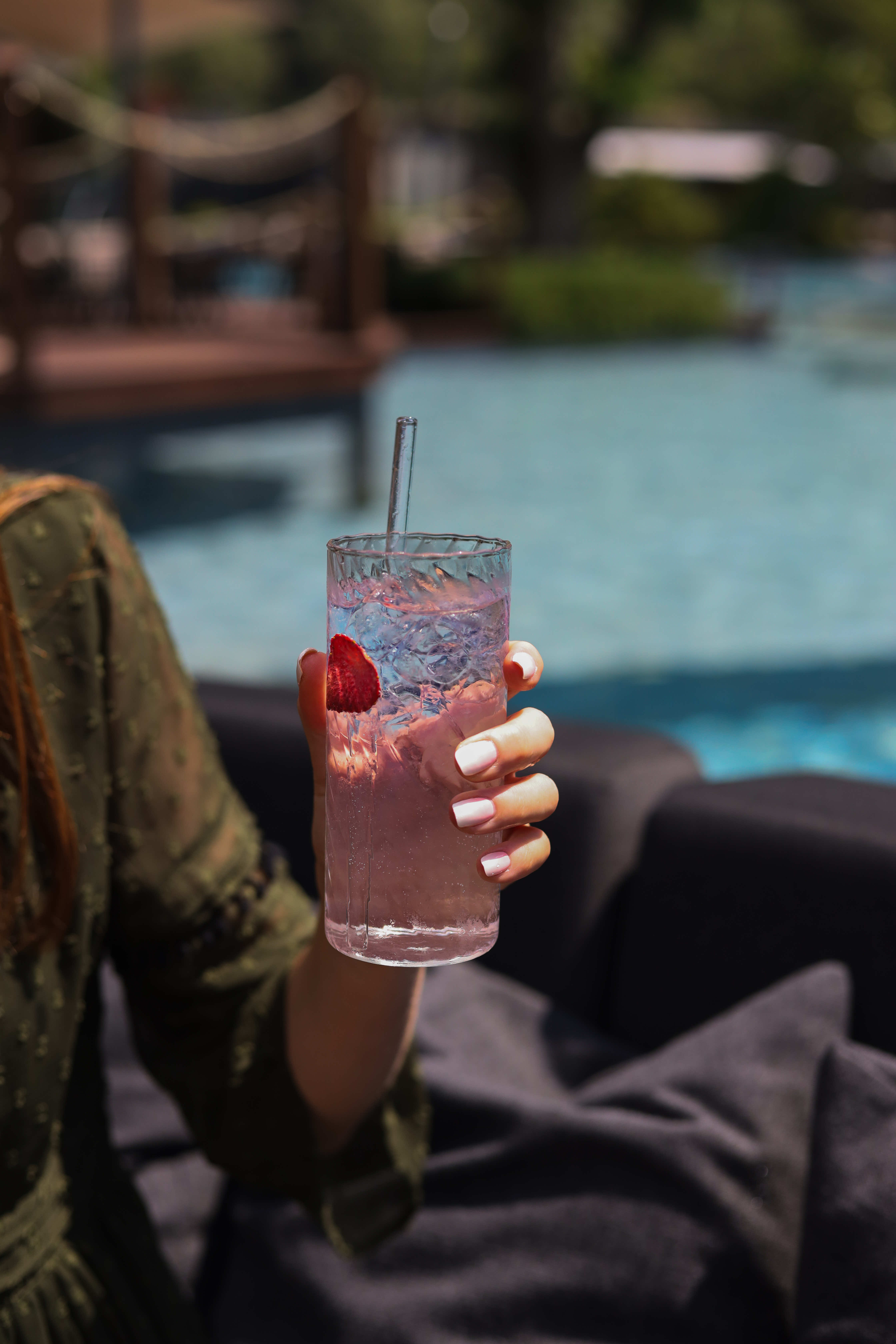 SLNTM gin and tonic served in a glass